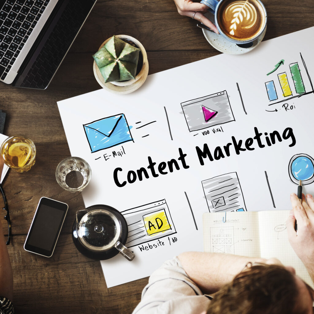 Memadukan kreativitas dan strategi melalui Content Marketing yang efektif.